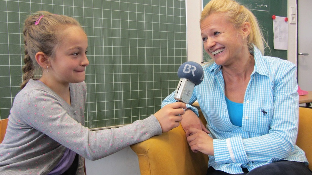 Schachspielerin Dengler im Interview | Bild: Stiftung Zuhören