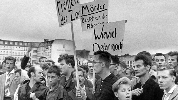 [17.08.1962] Mehrtägige Demontrationen nach dem Tod von Peter Fechter (20.8.1962) | Bild: picture-alliance/dpa