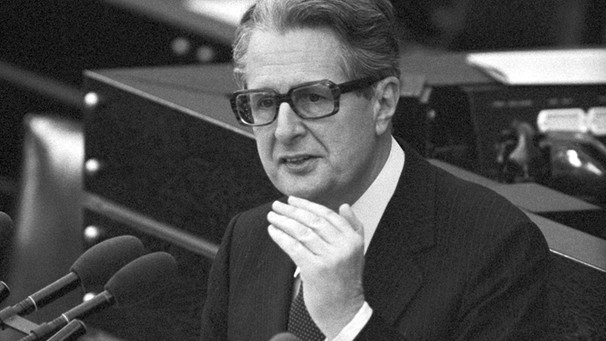 Bundesjustizminister Hans-Jochen Vogel (SPD) 1979 | Bild: picture-alliance/dpa