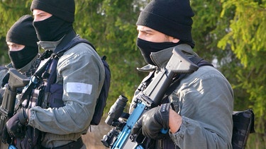 Polizeiausbildung für das Unterstützungskommando (USK) | Bild: BR / Kontrovers 2022