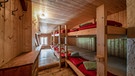 Schlafplätze im Bettenlager | Bild: DAV/Andreas Ruech