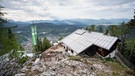 Mittenwalder Hütte - Schutzhütte nordwestlich unterhalb der Westlichen Karwendelspitze auf 1518 Höhenmetern | Bild: picture alliance/dpa | Matthias Balk