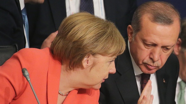 Bundeskanzlerin Angela Merkel (CDU) und der türkische Staatspräsident Recep Tayyip Erdogan | Bild: picture-alliance/dpa