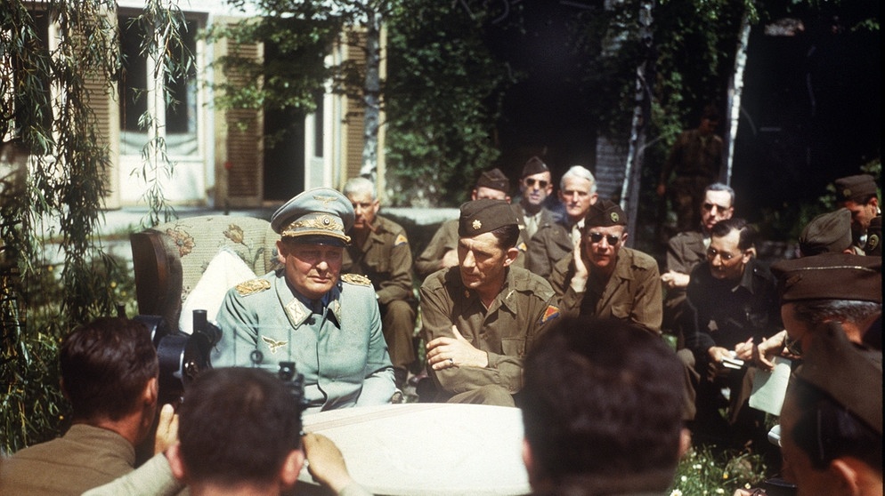 Hermann Göring in US-amerikanischer Gefangenschaft | Bild: picture-alliance/dpa