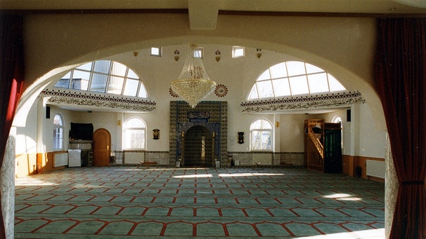 Innenraum der Hicret-Moschee in Lauingen | Bild: Stadt Lauingen