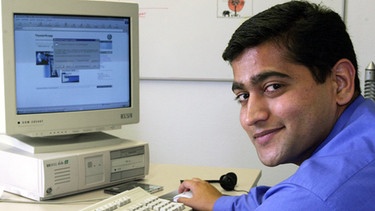 Inder mit Greencard am Computer | Bild: picture-alliance/dpa