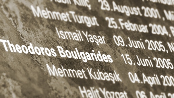 Die Gedenktafel für Theodoros Boulgarides, ein Todesopfer des NSU-Terrors | Bild: picture-alliance/dpa; Bildbearbeitung: BR