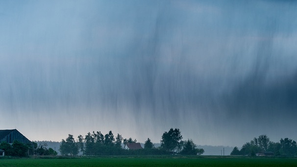 Regen und Unwetter | Bild: picture-alliance/dpa/Patrick Pleul