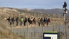 Zaun an der Grenze von Mellila zu Marokko | Bild: picture-alliance/dpa