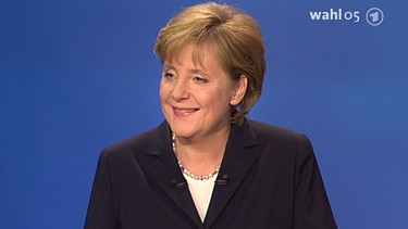 Angela Merkel als Herausforderin von Bundeskanzler Gerhard Schröder 2005 | Bild: pa/dpa