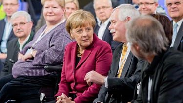 Bundeskanzlerin Angela Merkel (CDU) beim Bürgerdialog in Nürnberg | Bild: dpa-Bildfunk