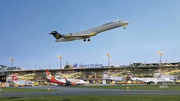 Flugzeuge hebt vom Airport ab | Bild: Airport Nürnberg