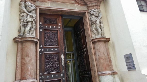 Amtsgericht Passau - Eingang | Bild: BR/Martens