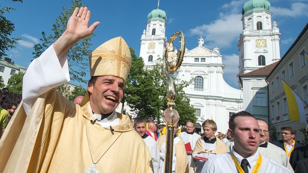 Stefan Oster wird zum Passauer Bischof geweiht | Bild: picture-alliance/dpa