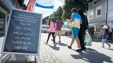 Arabische Touristen in Garmisch-Partenkirchen | Bild: picture-alliance/dpa