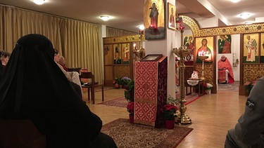 Gottesdienst der Russischen Byzantinischen Katholischen Gemeinde in der Osternacht in München, Rumfordstraße 21 a/II | Bild: BR/Gerhard Brack