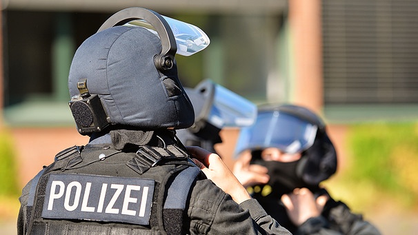 Symbolbild: Mitglieder eines Spezialeinsatzkommandos der Polizei | Bild: picture-alliance/dpa