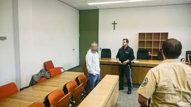 Mutmaßlicher Dschihadist im Gerichtssaal | Bild: BR/Joseph Röhmel
