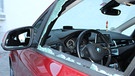 Aufgebrochenes Fahrzeug aus dem Polizeiarchiv | Bild: Polizeipräsidium Oberpfalz