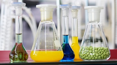 Bionorica: Herstellung von Arzneimitteln im Labor | Bild: Bionorica SE