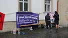 Protest am Pfarrheim St Emmeram in Regensburg | Bild: BR/Thomas Muggenthaler