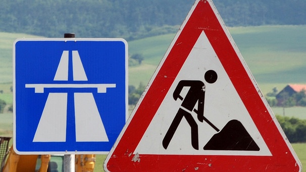 Bauarbeiten auf einer Autobahn (Symbolbild) | Bild: pa/dpa/Martin Schutt