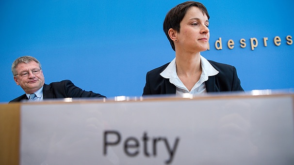 Jörg Meuthen (links), Frauke Petry | Bild: picture-alliance/dpa