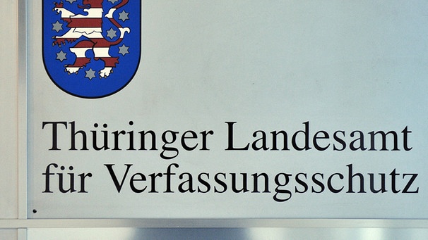 Schild Thüringer Landesamt für Verfassungsschutz | Bild: picture-alliance/dpa