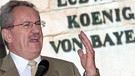 OB Christian Ude (SPD) vor dem Schriftzug "König von Bayern" | Bild: picture-alliance/dpa