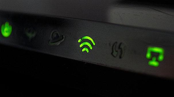 Router mit W-LAN-Symbol | Bild: picture-alliance/dpa
