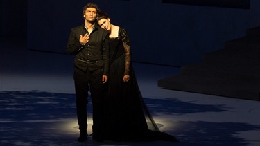 Anja Harteros und Jonas Kaufmann in "Don Carlos", Salzburger Festspiele 2013 | Bild: picture-alliance/dpa