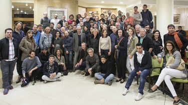 Gruppenbild des "24h Jerusalem"-Teams, mit den deutschen Teams und Produzenten. | Bild: BR/Maurice Weiss
