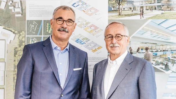 Von links: Aslan Tschaidse und Rüdiger Leo Fritsch (Architekt Dipl.-Ing. Univ., BDA). | Bild: BR / Philipp Kimmelzwinger