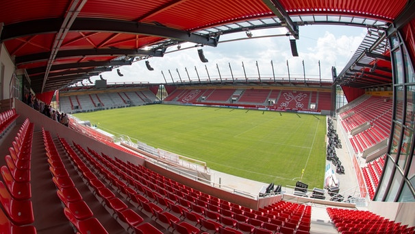 Stadion Jahn Regensburg | Bild: picture-alliance/dpa