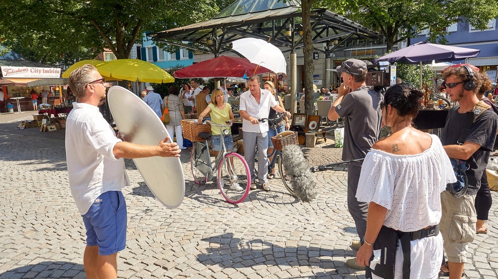 Francine Jordi mit Marc Marshall bei den Dreharbeiten in Offenburg | Bild: ORF/Roman Zach-Kiesling