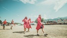 Leute am Freitag beim Chiemsee Summer 2017 | Bild: BR / Steffi Rettinger