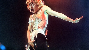 Madonna live um 1990 | Bild: picture-alliance/dpa