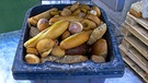 Semmeln und Brot im Müll | Bild: picture-alliance/dpa