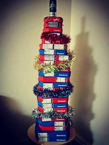 Merry Christmas!! #studentchristmas #dominos | Bild: gavin_kiernan (via Instagram)