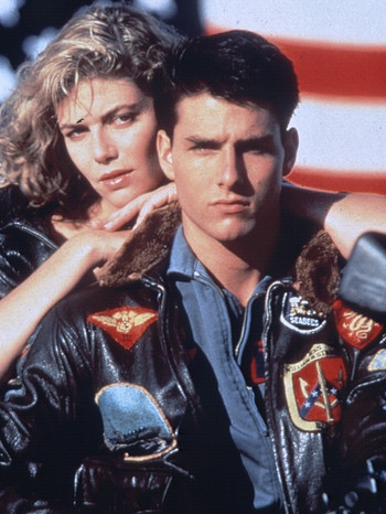 Kelly McGillis und Tom Cruise in "Top Gun" | Bild: picture-alliance/dpa
