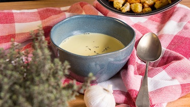 Rezept für Knoblauchsuppe | Bild: BR/ Kathrin Martin