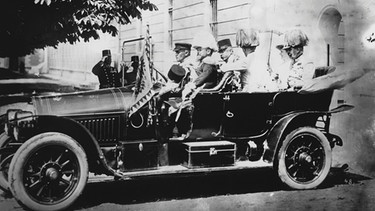 Thronfolger Franz-Ferdinand im Auto in Sarajewo | Bild: WDR/akg-images