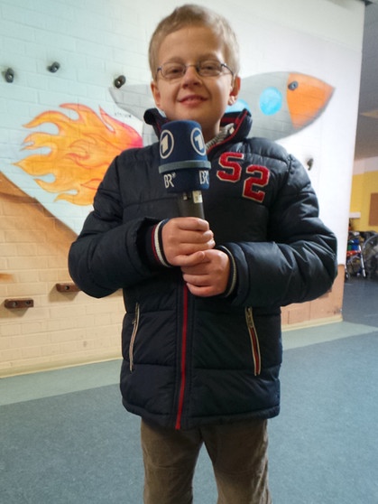 Der 13-jährige Mika darf einen ICE fahren | Bild: BR/Brigitte Dehler