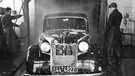 halbautomatische Waschanlage bei Opel, 1950 | Bild: picture-alliance/dpa