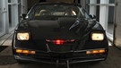 Hollywoods berühmteste Autos: K.I.T.T. aus der Kultserie "Knight Rider" mit David Hasselhoff | Bild: picture-alliance/dpa