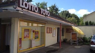 Lotto-Laden in Lindau-Zech | Bild: BR/Christoph Scheule