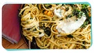 EIn teller Pasta mit Grünkohl und Ziegenfrischkäse | Bild: mauritius-images