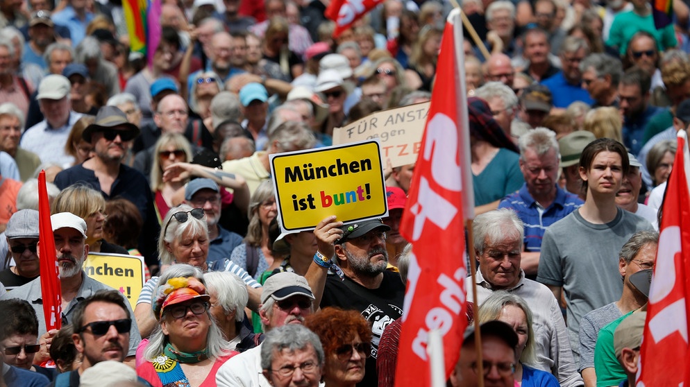 "AusgeTrumpt-Demo" in München | Bild: picture-alliance/dpa
