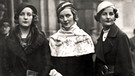 Drei der sechs Mitford Schwestern - (v.l.) Unity, Diana und Nancy | Bild: picture alliance/Mary Evans/Picture Library