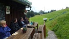 Gäste der Alpe Hochried bei Immenstadt | Bild: Justina Schreiber